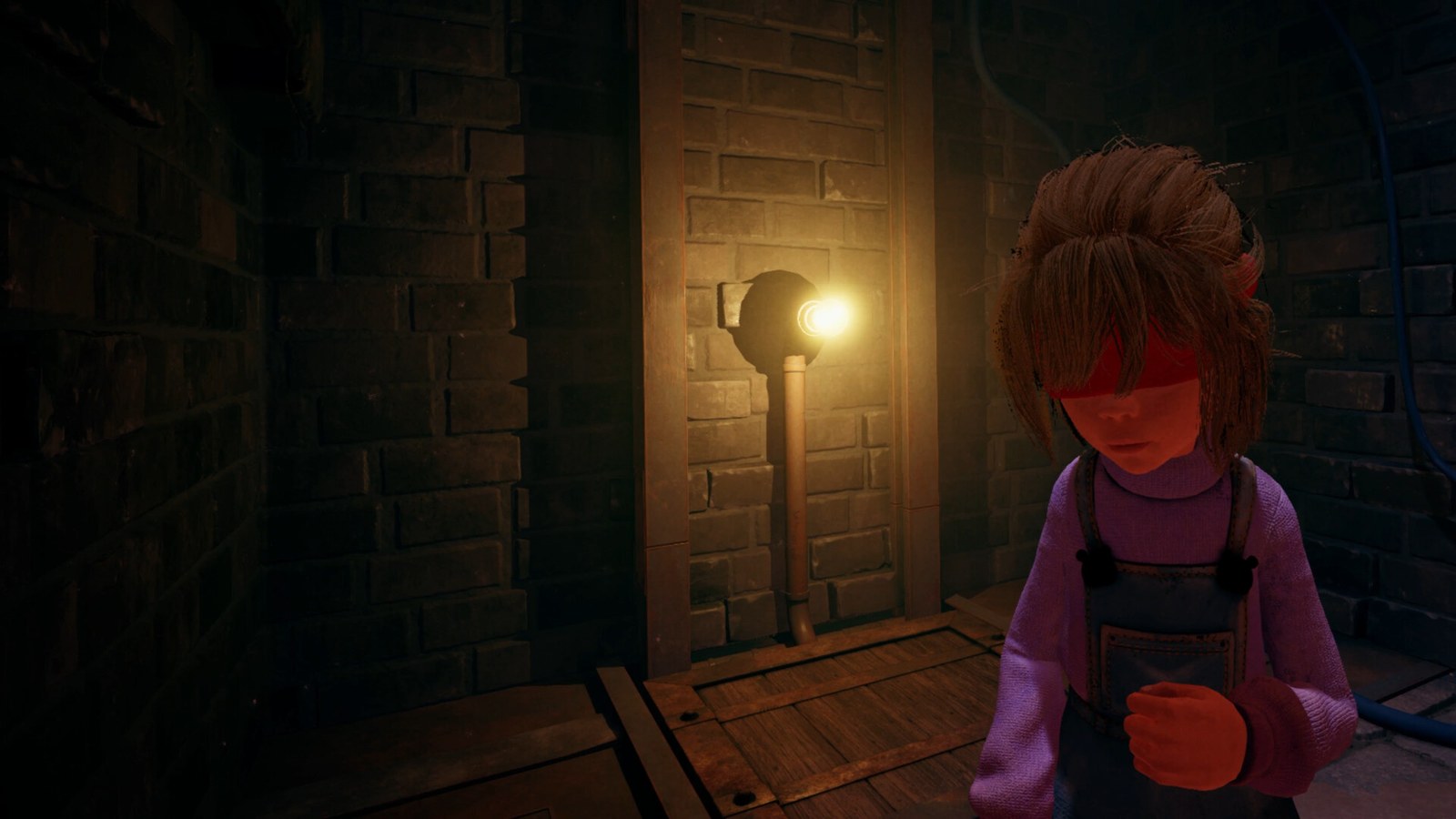 Out of Sight VR — Sophie guided through a dark mansion via teddy bear perspective