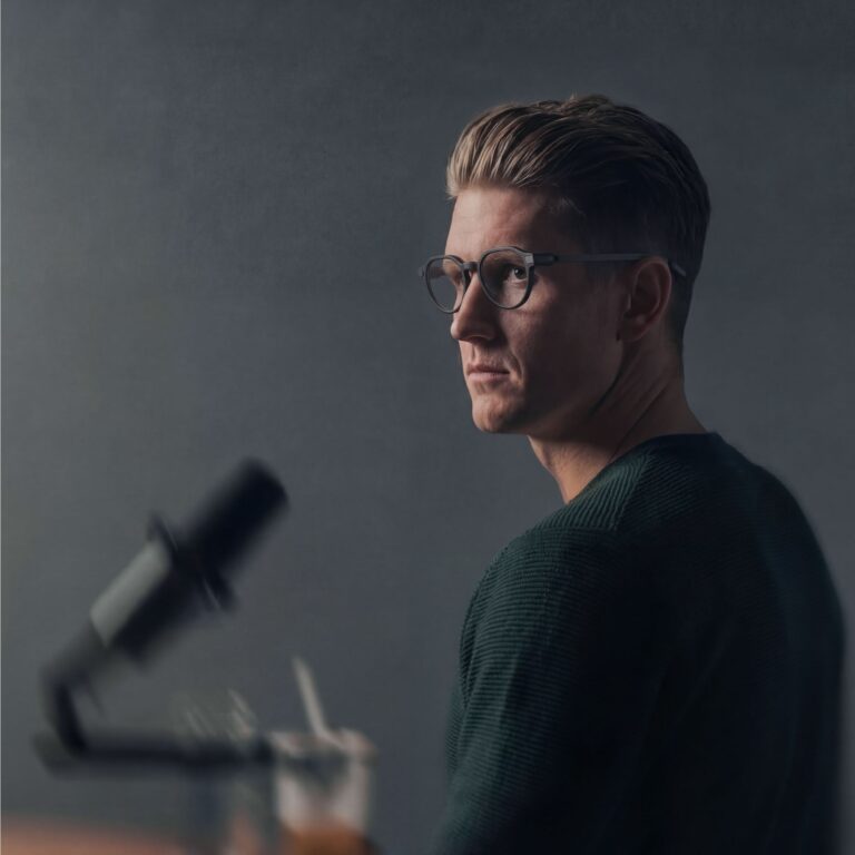 Even Realities G2 smart glasses product photo
