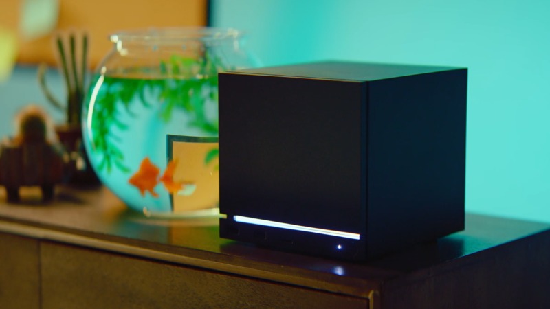 Valve Steam Machine console product photo
