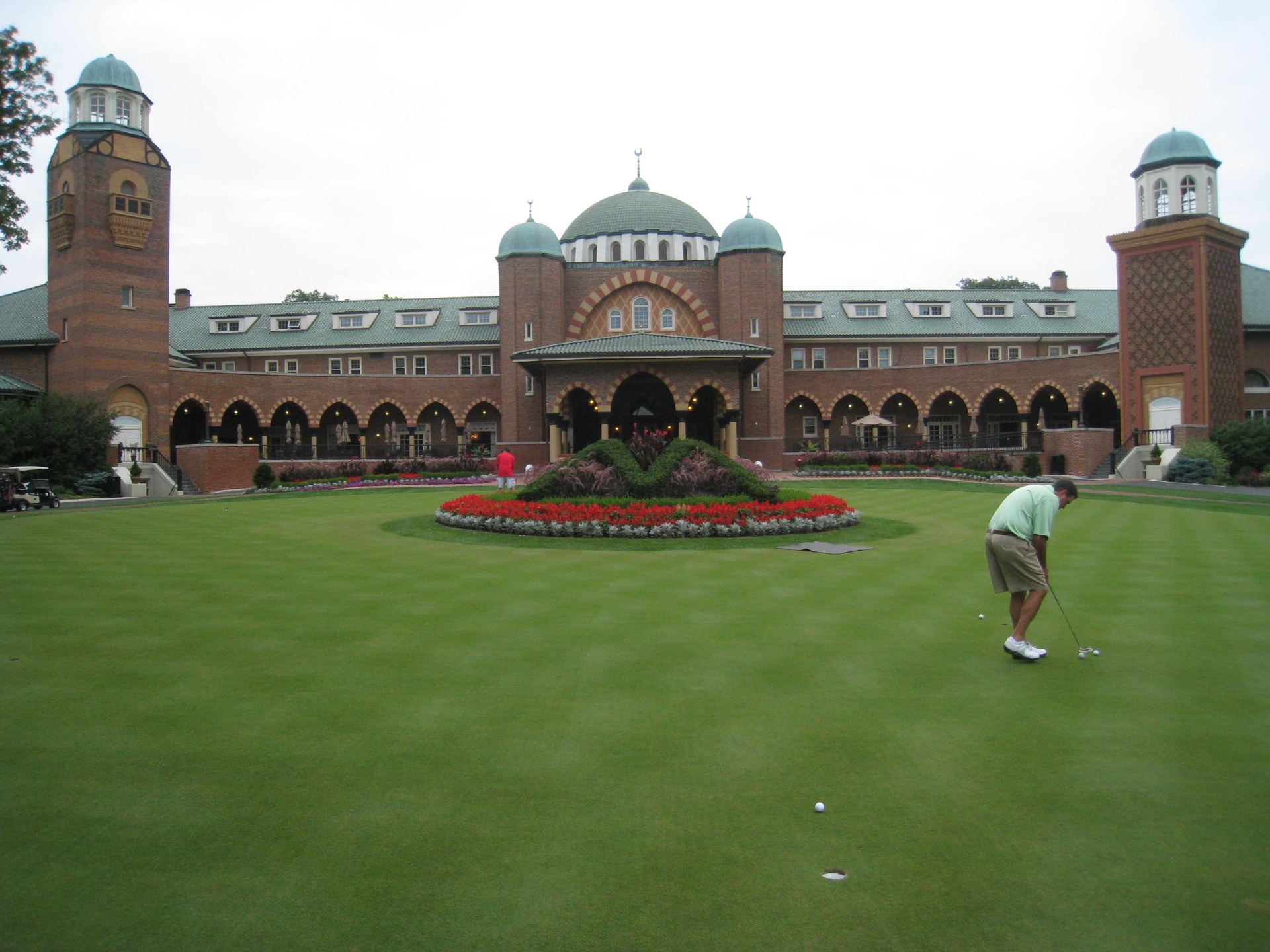 Medinah Country Club clubhouse exterior photograph