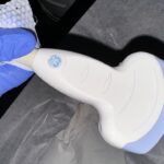 Medical ultrasound linear-array probe used in image-guided procedures