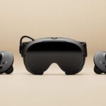 Valve Steam Frame headset and controllers
