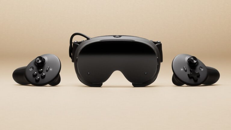 Valve Steam Frame headset and controllers
