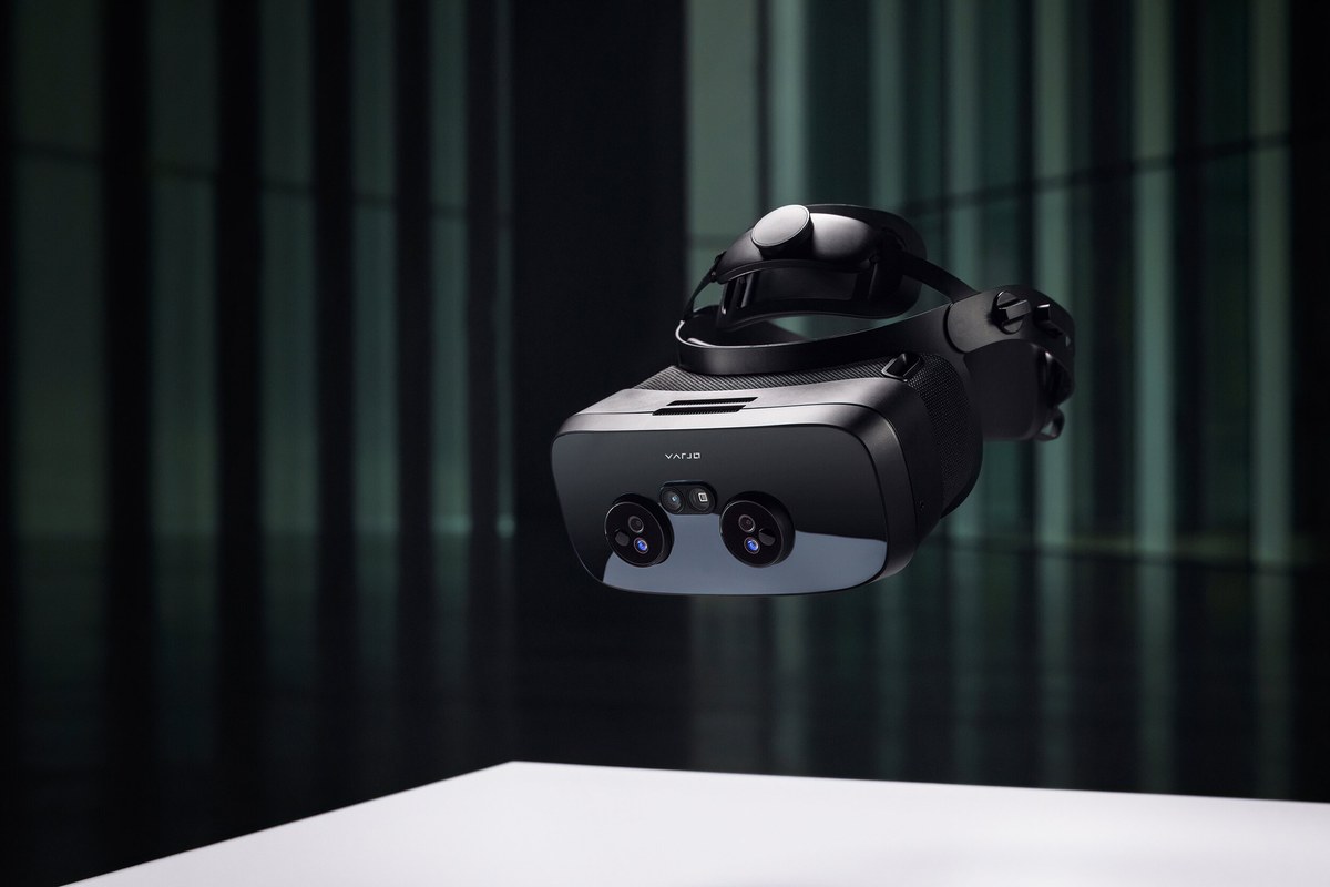 Varjo XR-3 professional mixed reality headset product photo