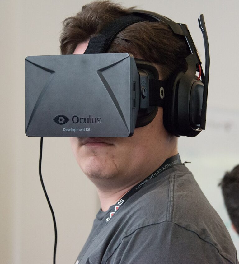 Palmer Luckey wearing an Oculus Rift DK1 at SVVR 2014
