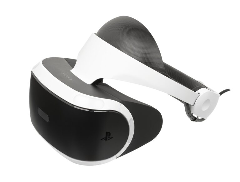 Original Sony PlayStation VR headset for PlayStation 4 (photo: Evan-Amos, public domain, Wikimedia Commons)
