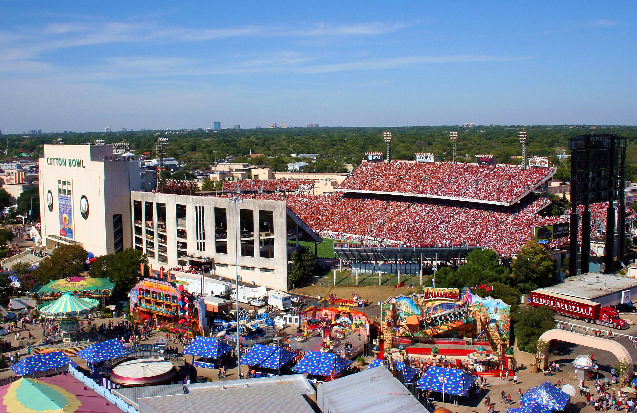 Texas vs. Oklahoma Red River game at the Cotton Bowl in Dallas, 2006